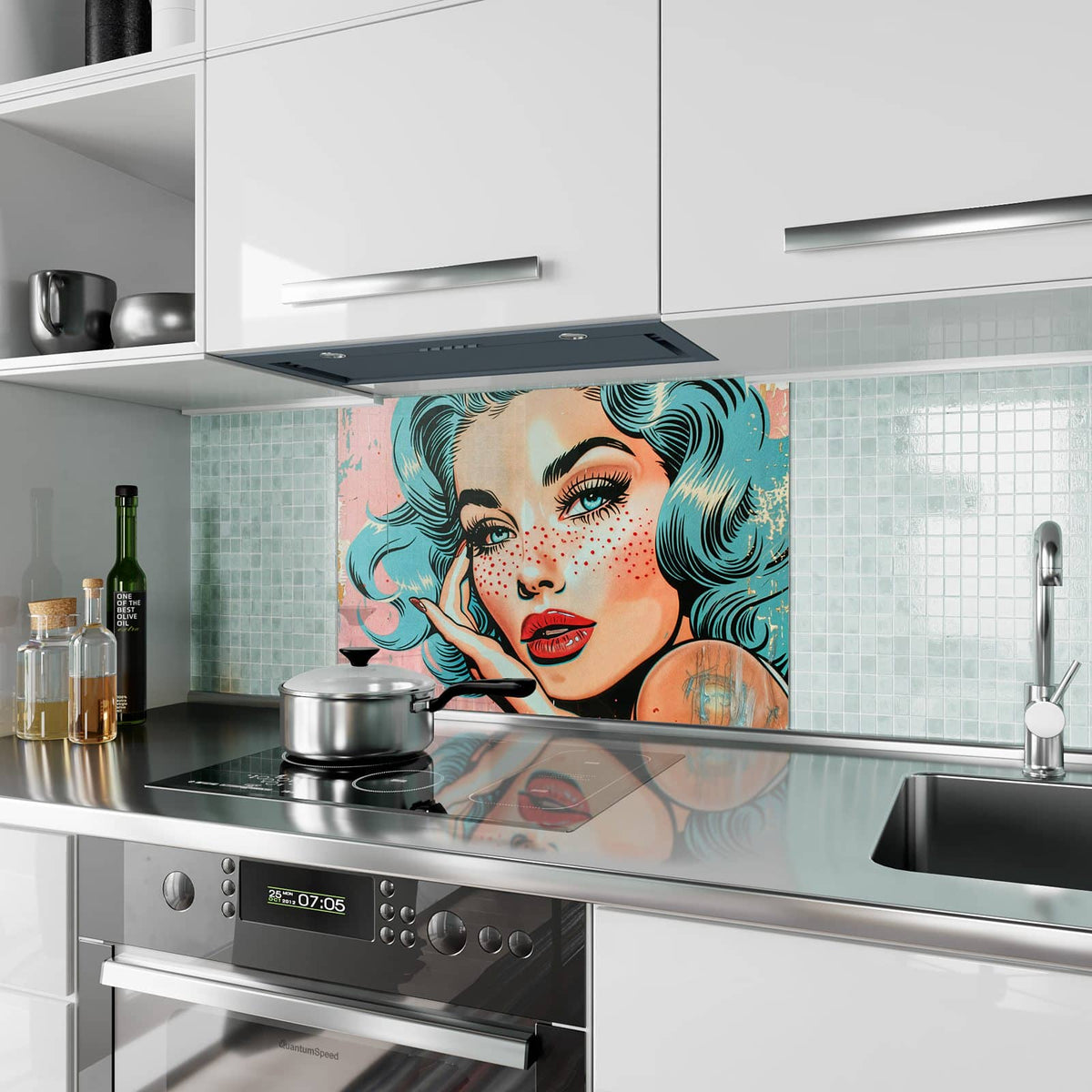 Küchenrückwand aus Glas Frau mit Sommersprossen im Hochformat als Spritzschutz hinter dem Kochfeld, über dem Fliesenspiegel montiert