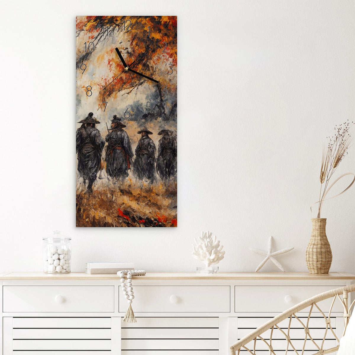 Wanduhr Spezialkräfte Herbst aus Glas – Hochformat 30 × 60 cm – Marschierende Gruppe im Herbstwald