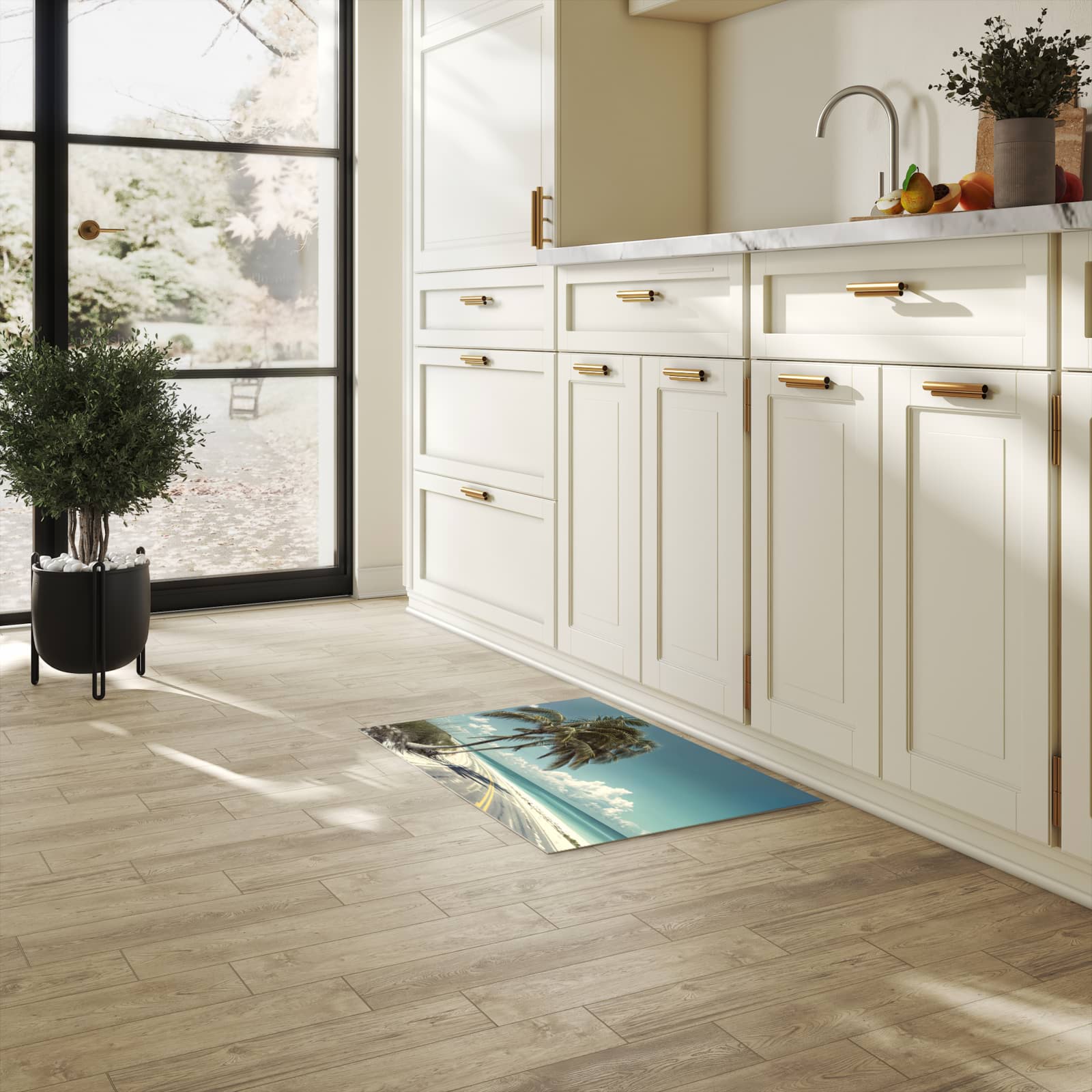 Feuchtigkeitsresistenter Küchenteppich mit Motiv Strandstraße Palmen in heller Küche