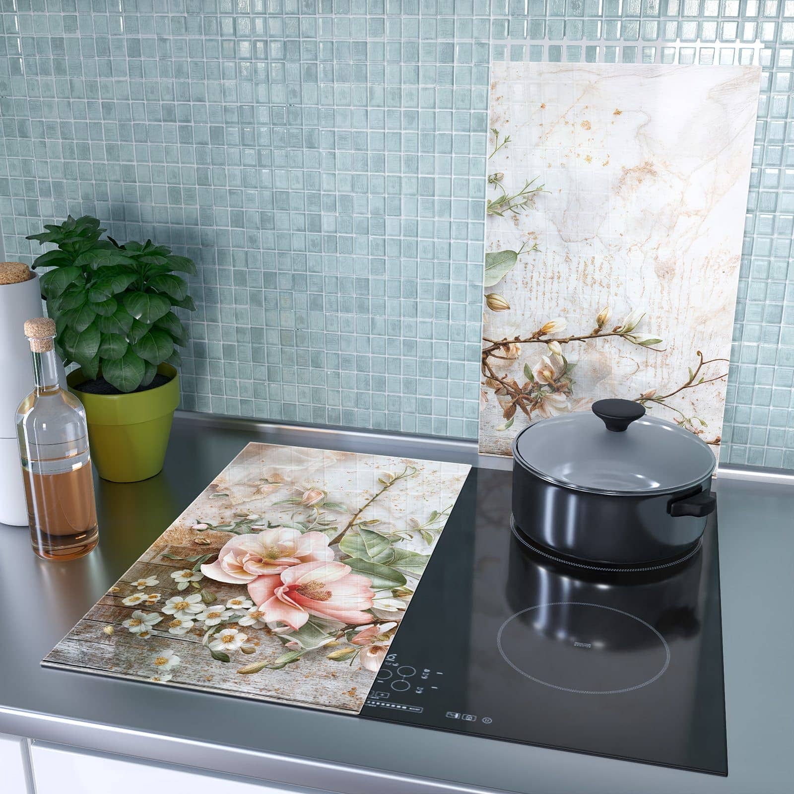 2-teilige Herdabdeckplatte mit Warme Blumenarrangement-Motiv als Spritzschutz hinter dem Kochfeld