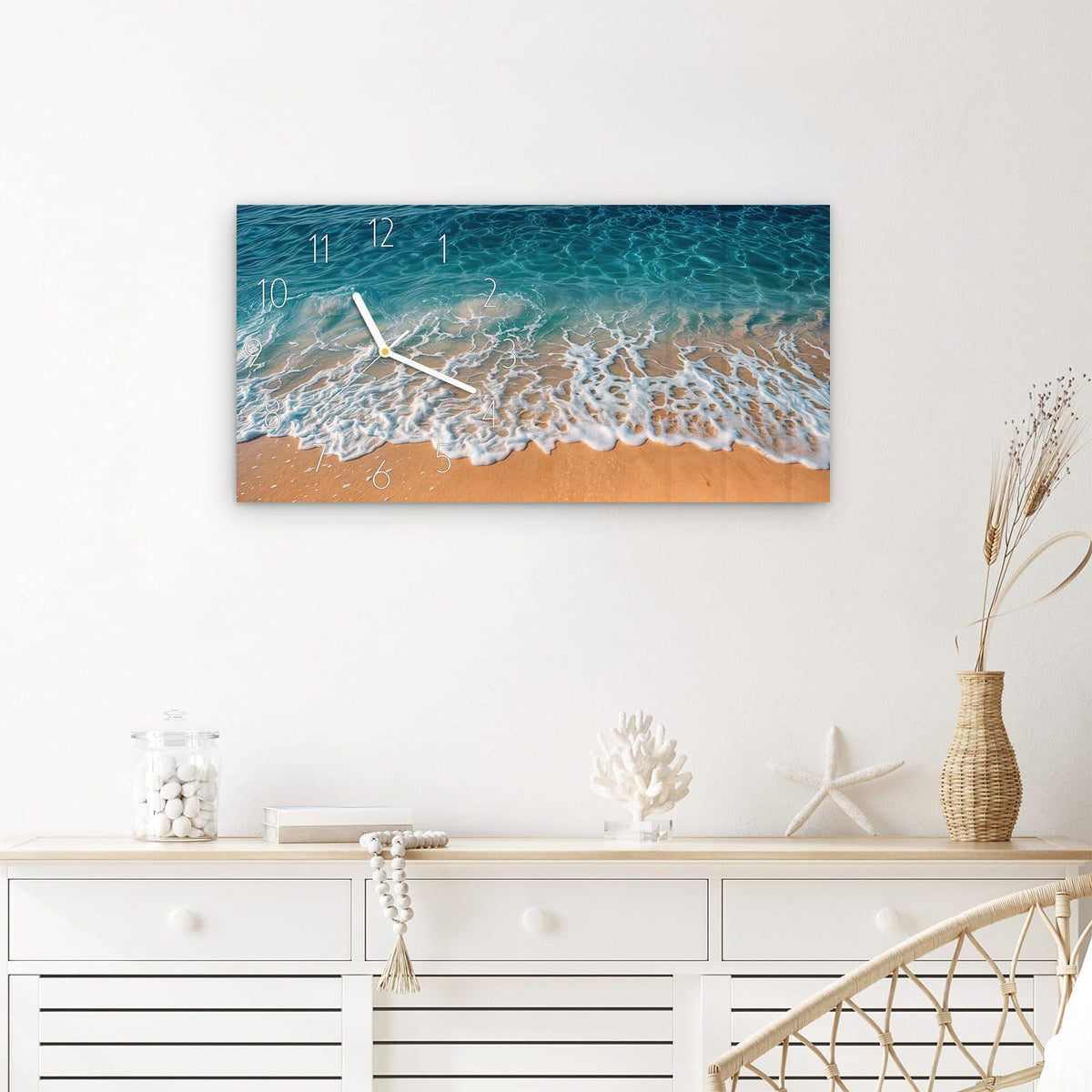 Wanduhr Strand und Wellen aus Glas – Querformat 60 × 30 cm – Türkisblaues Meer mit Schaumkronen