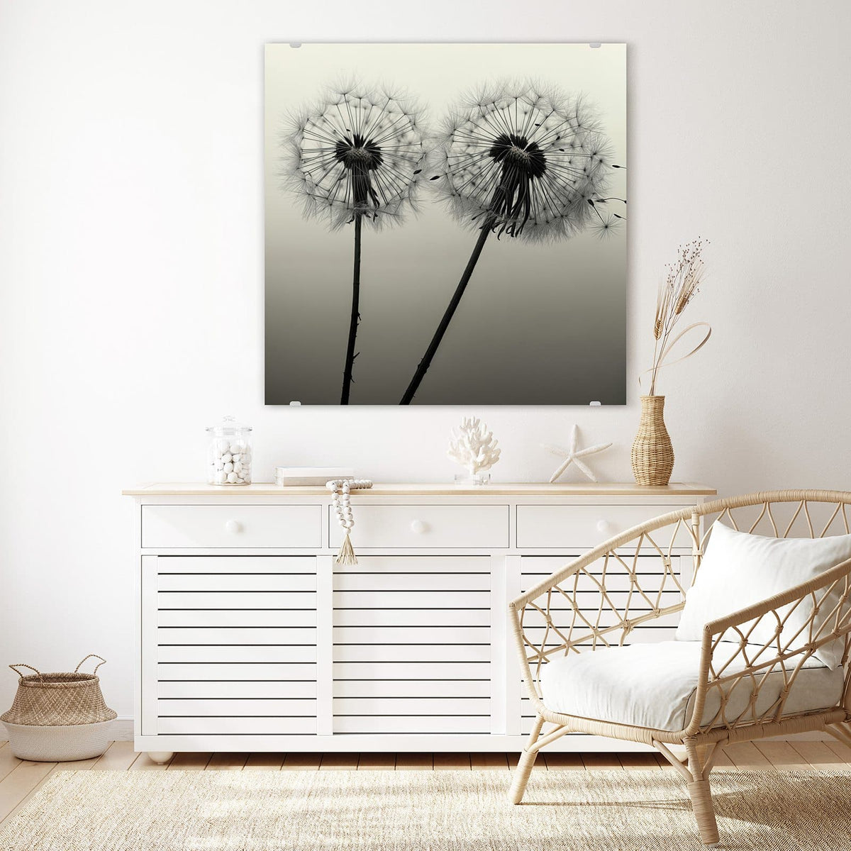 Glasbild Pusteblume in Sepia an der Wand – Zwei Pusteblumenköpfe im Gegenlicht, Schwarz-Weiß mit Sepiaton