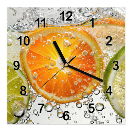 Wanduhr Quadratisch mit dem Motiv Zitrusscheiben im Wasser
