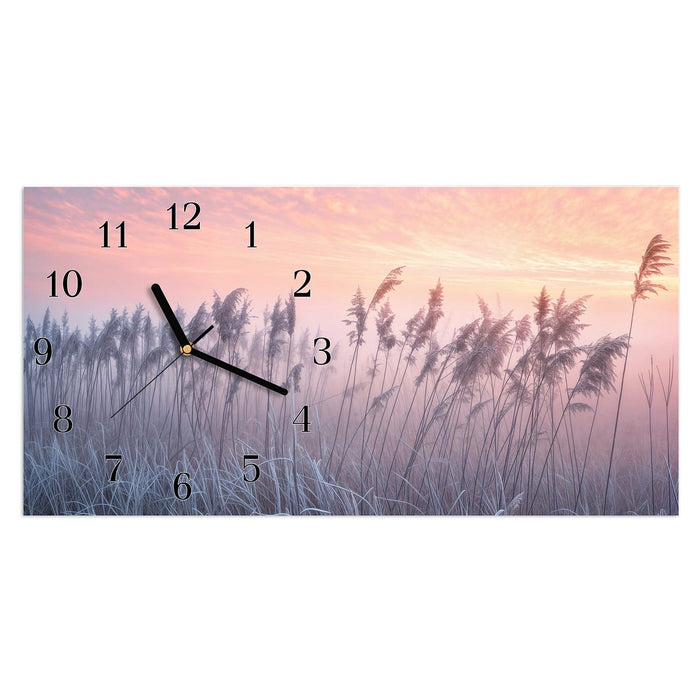 Wanduhr Nebelwiese am Morgen aus Glas – Querformat 60 × 30 cm mit Ziffernblatt Klassisch