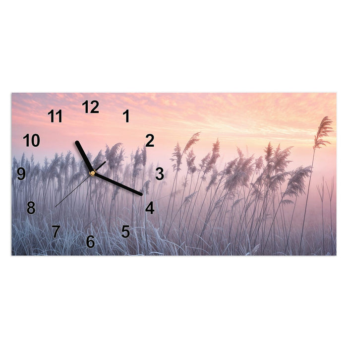 Wanduhr Nebelwiese am Morgen aus Glas – Querformat 60 × 30 cm mit Ziffernblatt Modern