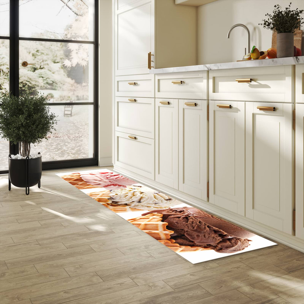 Waschbarer Küchenteppich mit Motiv Leckeres Eiscreme Trio in heller Küche