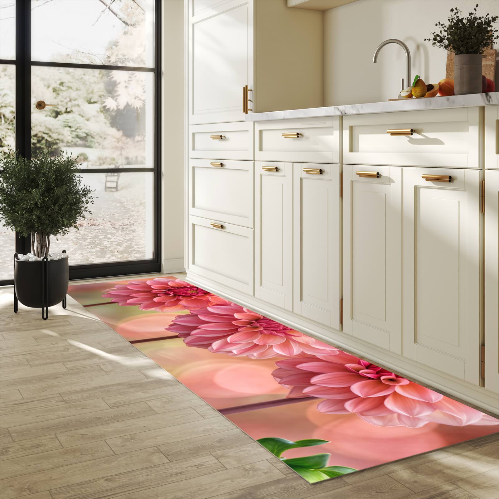 Formstabiler Küchenläufer mit Motiv Drei Blumenblüten in heller Küche