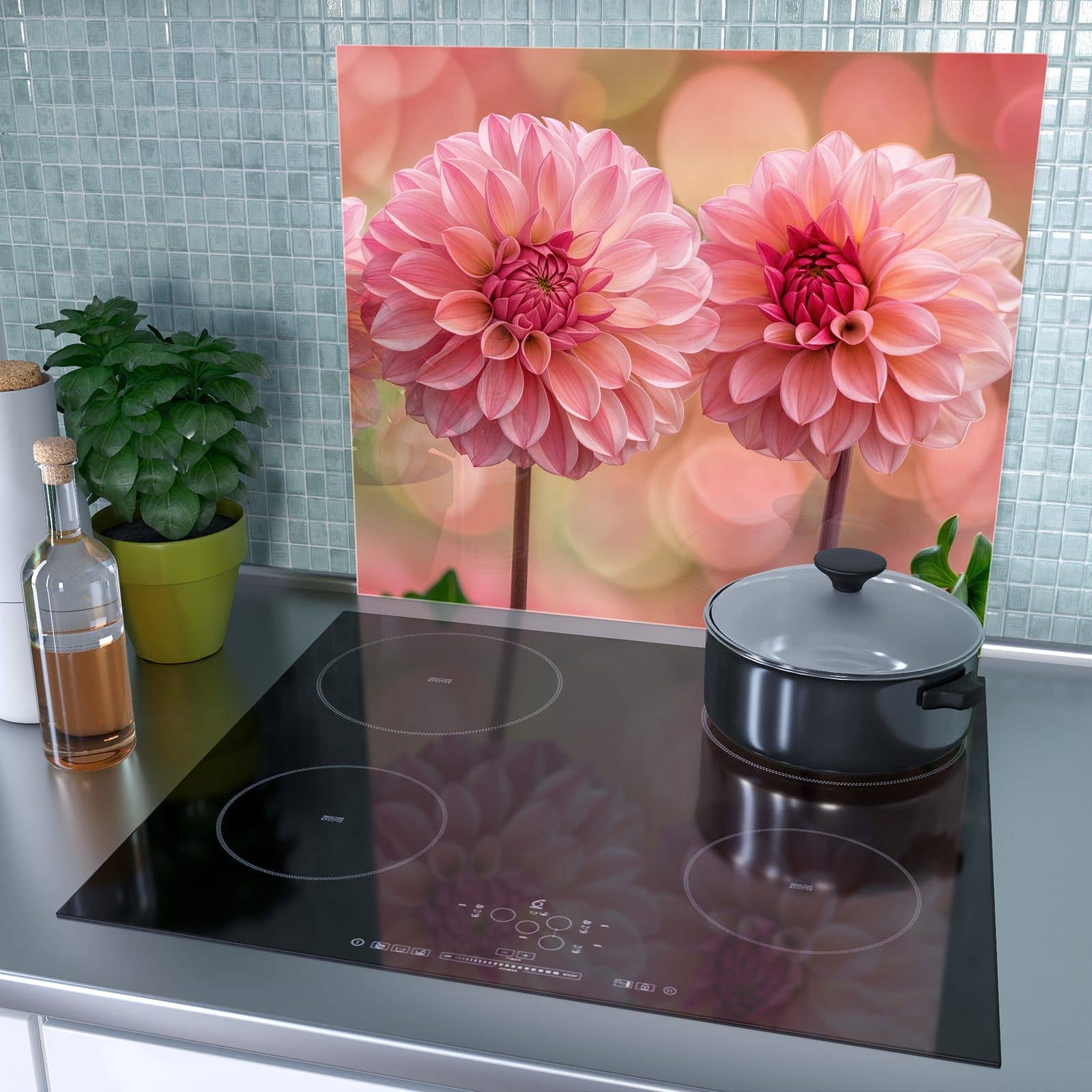 1-teilige Herdabdeckung mit Drei Blumenblüten-Motiv als Spritzschutz hinter dem Kochfeld