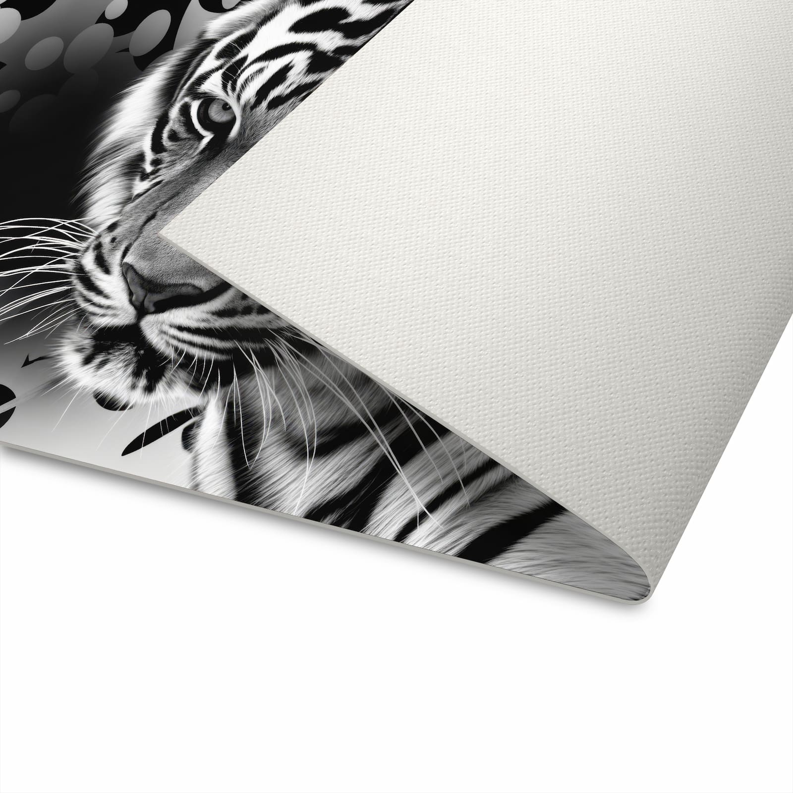 Formstabiler langer Teppich mit Motiv Tigerpunkte für den Flur