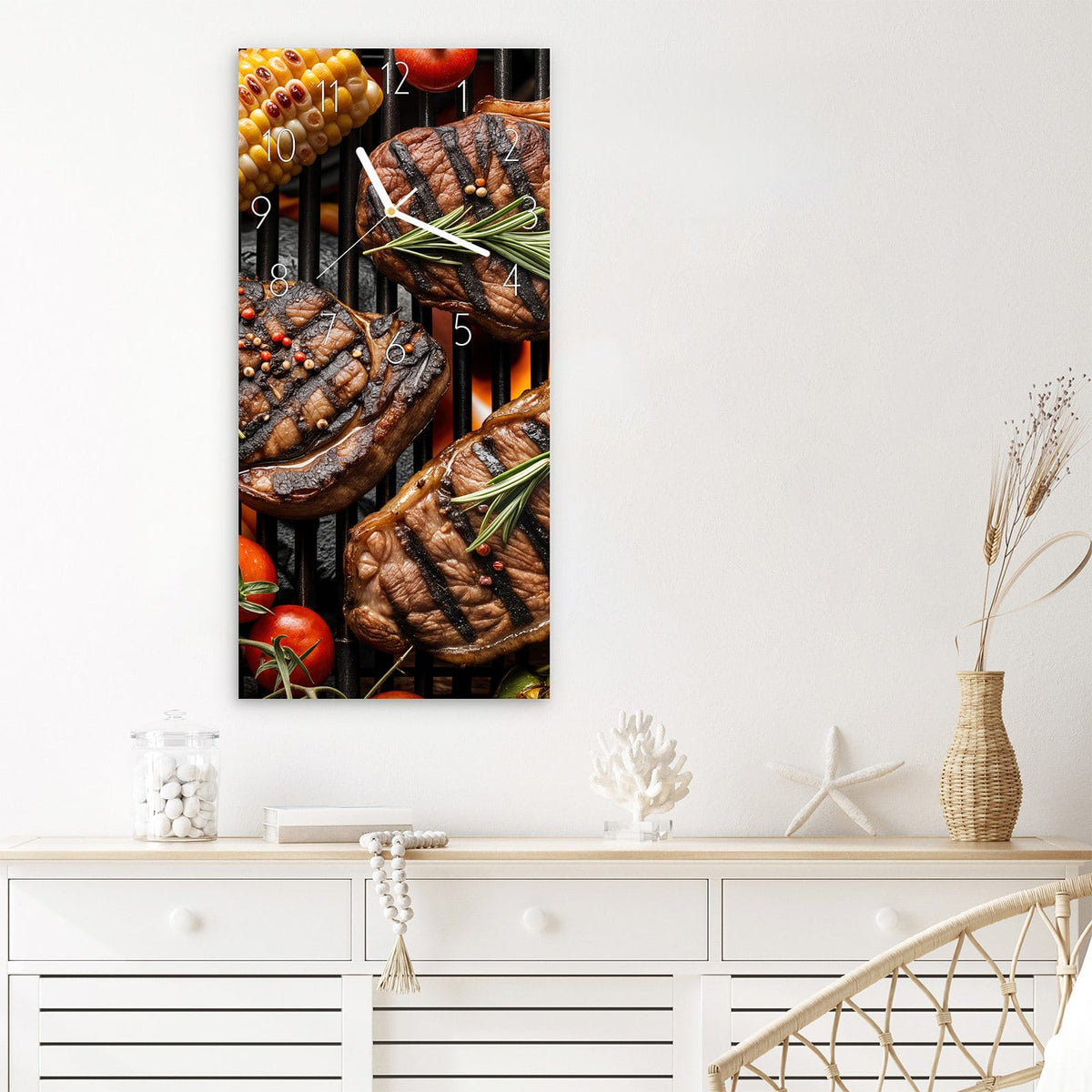Wanduhr Sanfte Grillplatte aus Glas – Steaks und Gemüse auf dem Grillrost