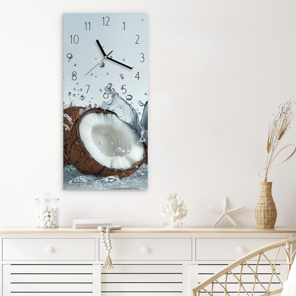 Wanduhr Kokosnuss Wasserplatsch aus Glas – Halbierte Kokosnüsse im Wasserspritzer
