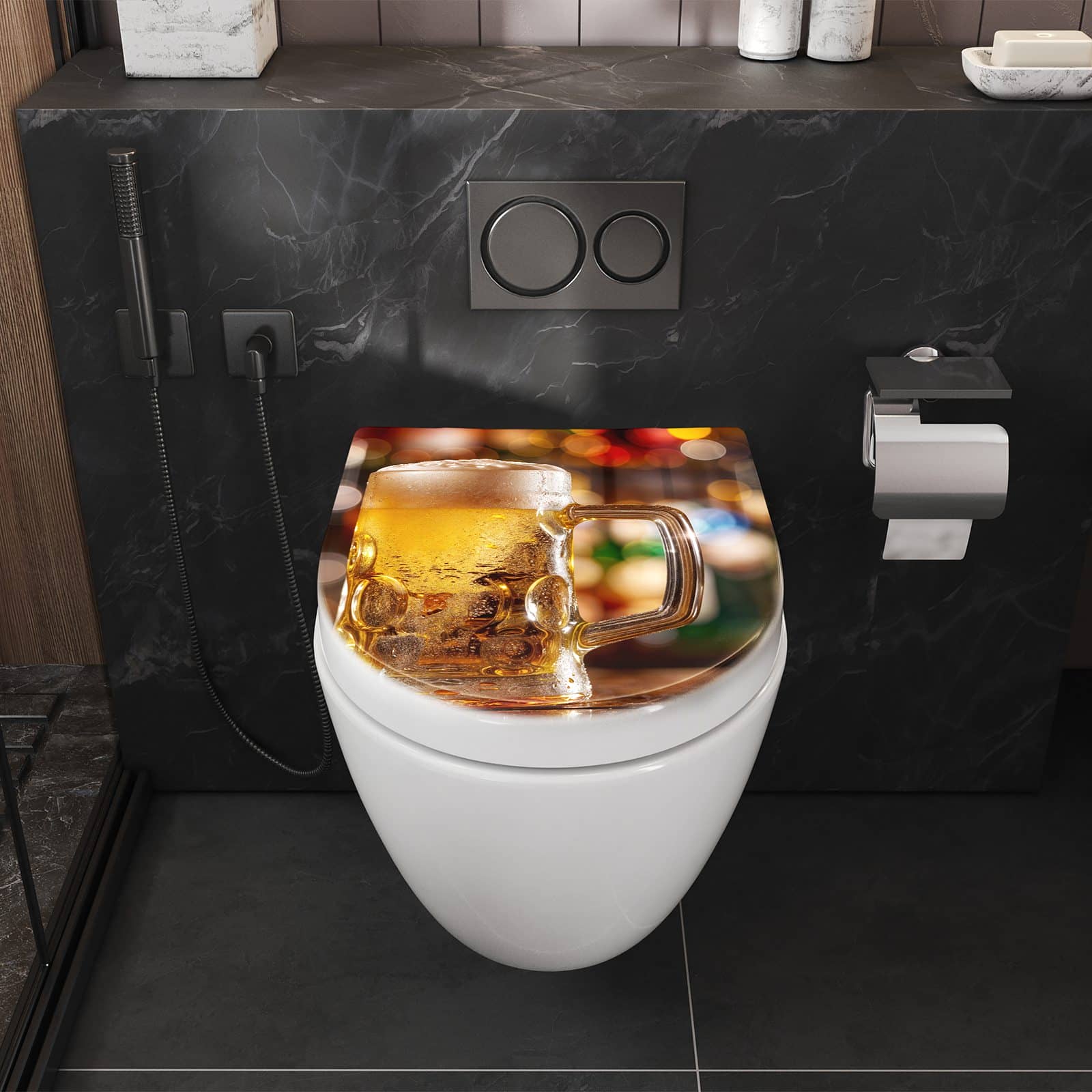 WC-Sitz mit Absenkautomatik Zwei Bierkrüge