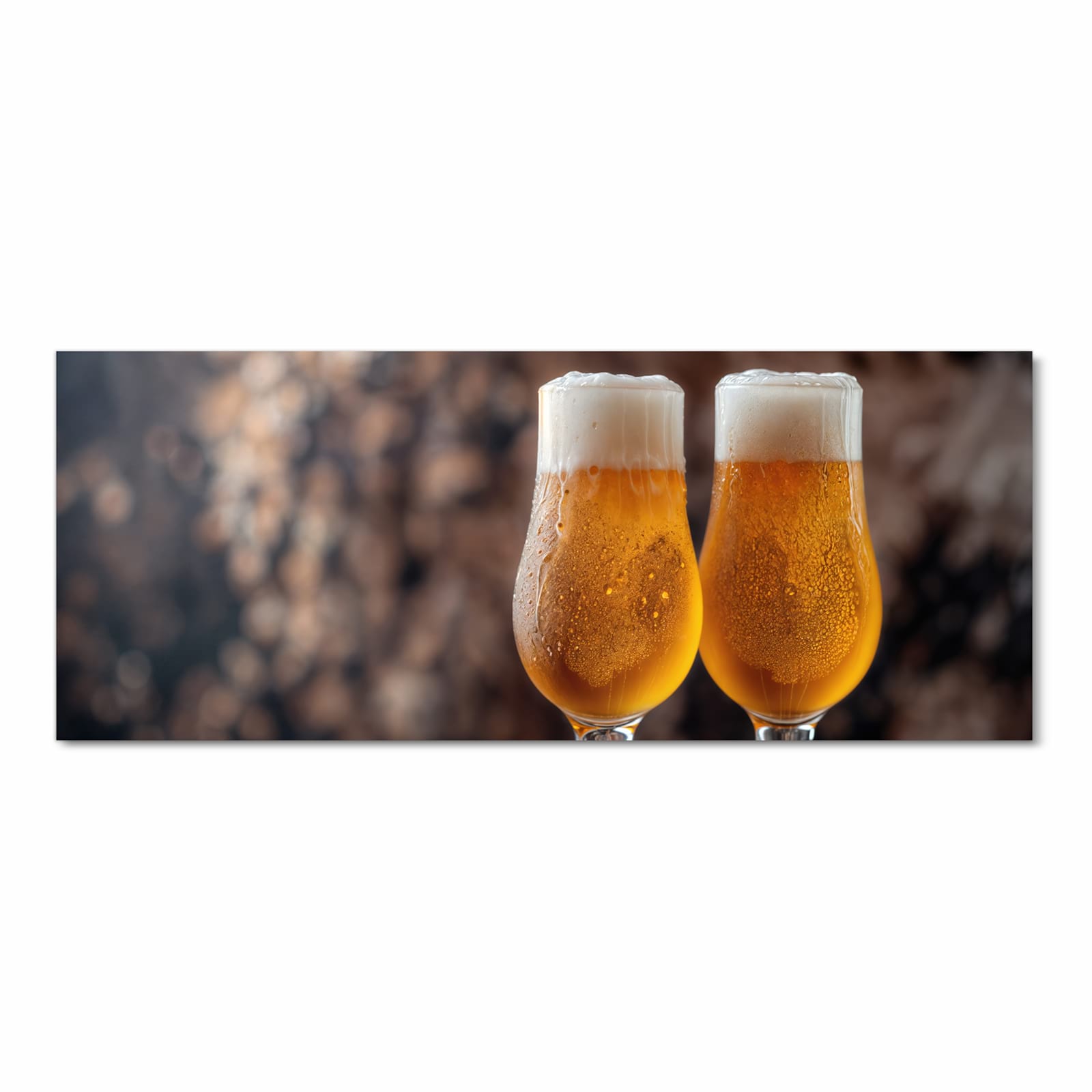 Abriebfester Küchenteppich mit Motiv Bier auf Holz in der Küche - Frontansicht