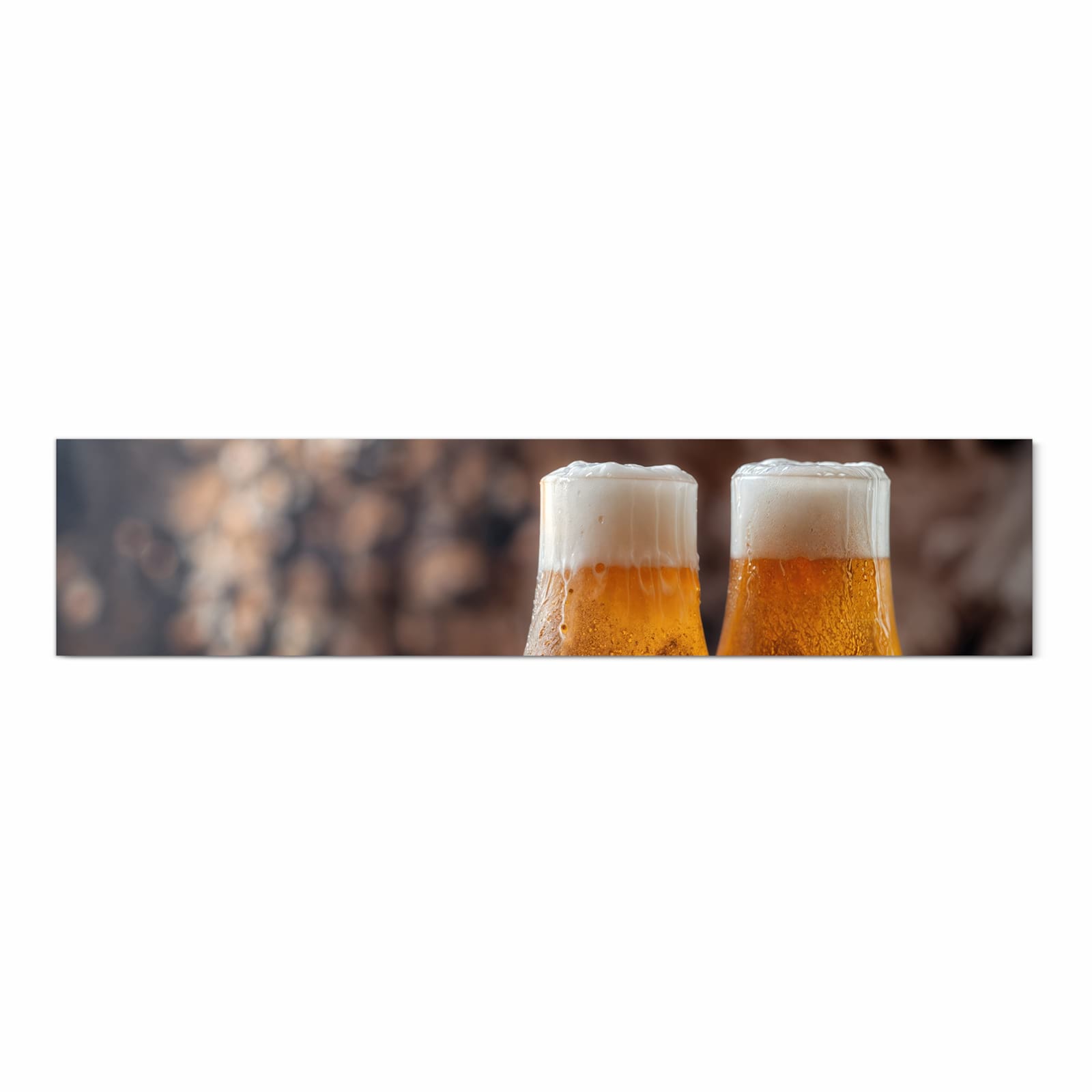 Wasserabweisender Küchenläufer mit Motiv Bier auf Holz in Frontansicht