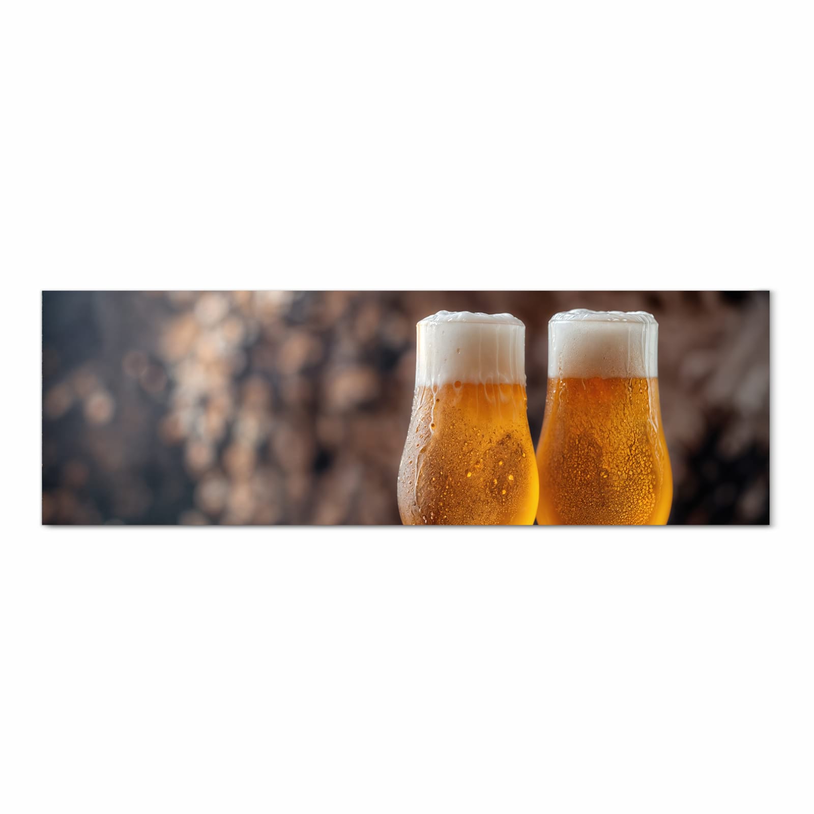 Geruchsneutraler waschbarer Teppich für die Küche mit Motiv Bier auf Holz in Frontansicht