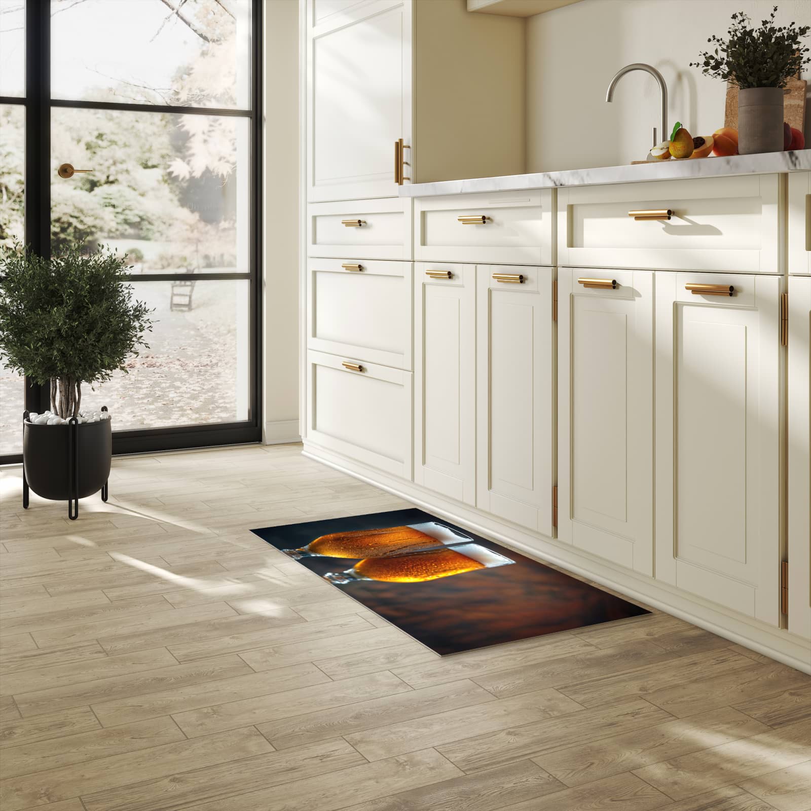 Komfortabler Küchenläufer mit Motiv Zwei Biergläser Holz in heller Küche