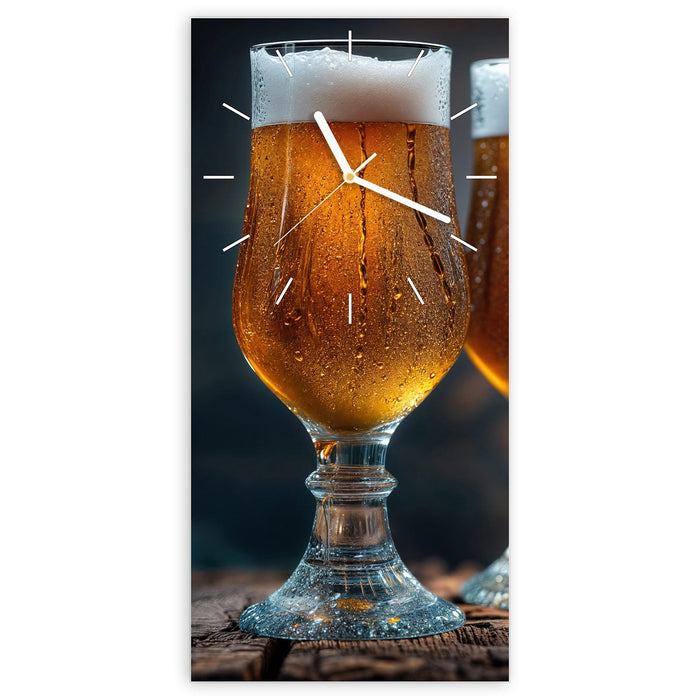 Wanduhr Zwei Biergläser Holz aus Glas – Hochformat 30 × 60 cm mit Ziffernblatt Linie