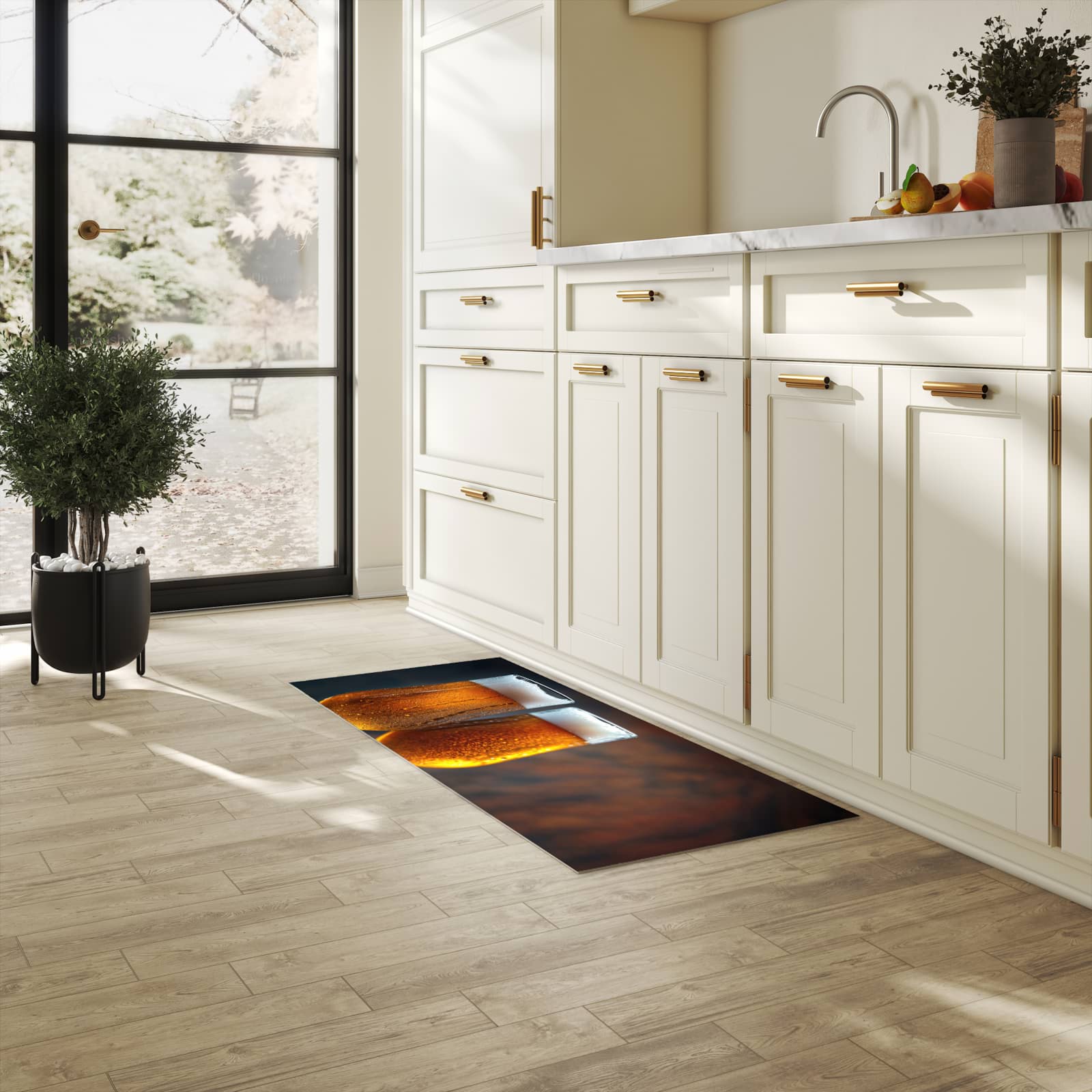 Wasserabweisender Küchenläufer mit Motiv Zwei Biergläser Holz in heller Küche