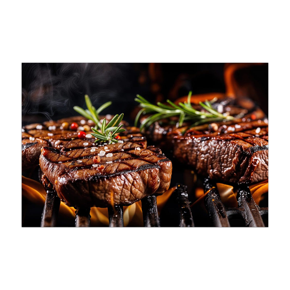 Küchenrückwand aus Glas Steaks über Flammen im Hochformat, Motiv bildfüllend von vorn