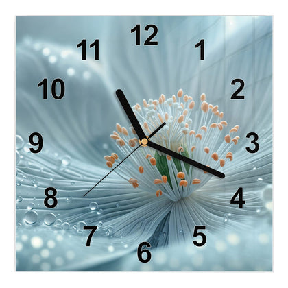 Wanduhr Quadratisch mit dem Motiv Eisblaue Blüte