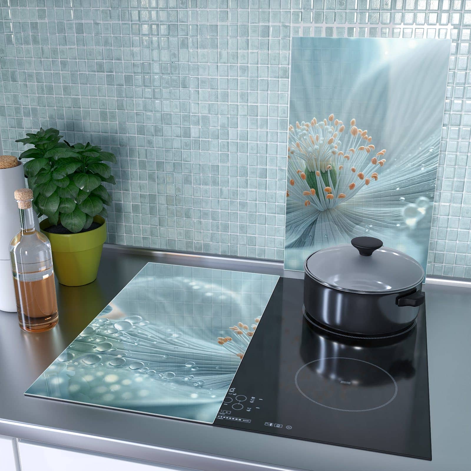 2-teilige Herdabdeckplatten für Ceranfeld mit Verträumte Blumenpracht-Motiv als Spritzschutz hinter dem Kochfeld
