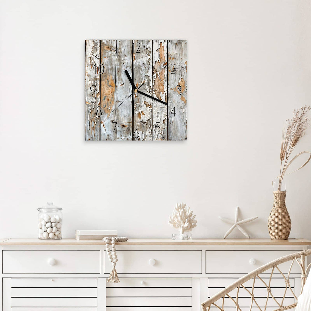 Wanduhr Weißes Altholz aus Glas – Quadratisch 30 × 30 cm – Graue Bretter mit abblätterndem Weiß
