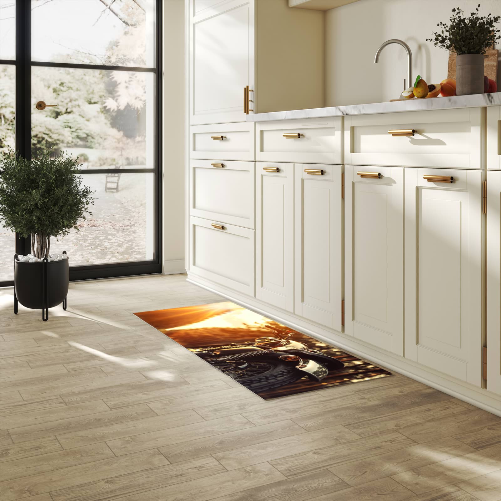 Waschbarer Küchenteppich mit Motiv Motorradsonne in heller Küche für sichere Aufbewahrung