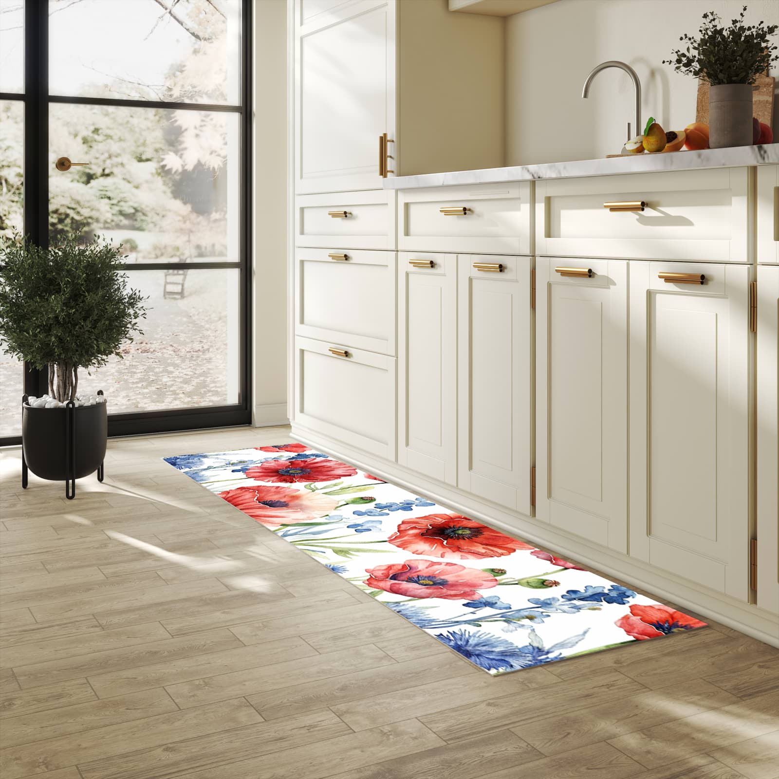 UV-beständiger Küchenvorleger mit Motiv Blumenwiese Kunstvoll in heller Küche