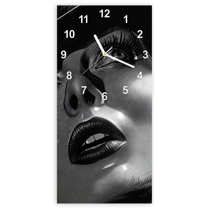 Wanduhr Schattenporträt aus Glas – Hochformat 30 × 60 cm mit Ziffernblatt Modern