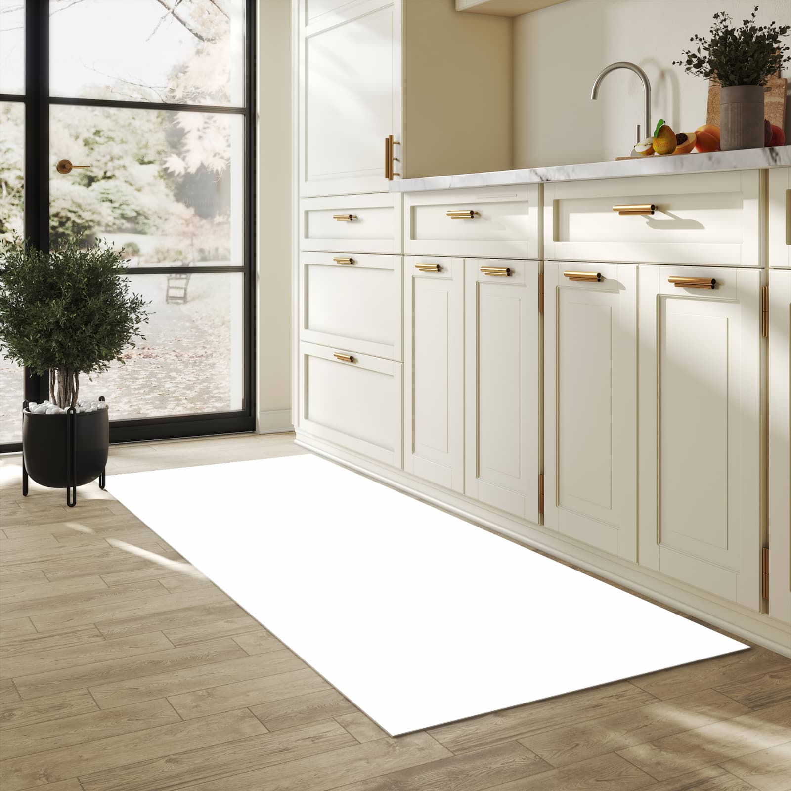 Komfortabler Küchenläufer mit Motiv Weisser, Heller Hintergrund in heller Küche