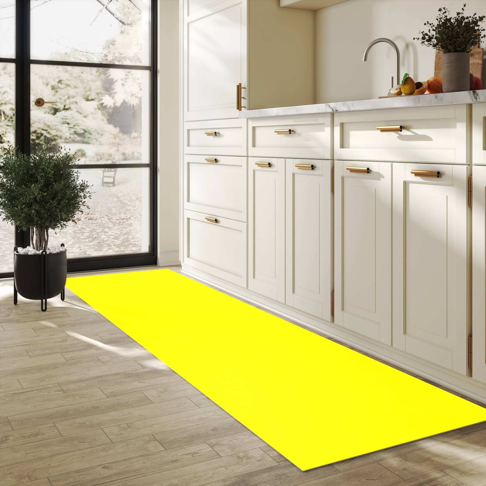 Feuchtigkeitsresistenter Bodenläufer mit Motiv Gelber Hintergrund II in heller Küche
