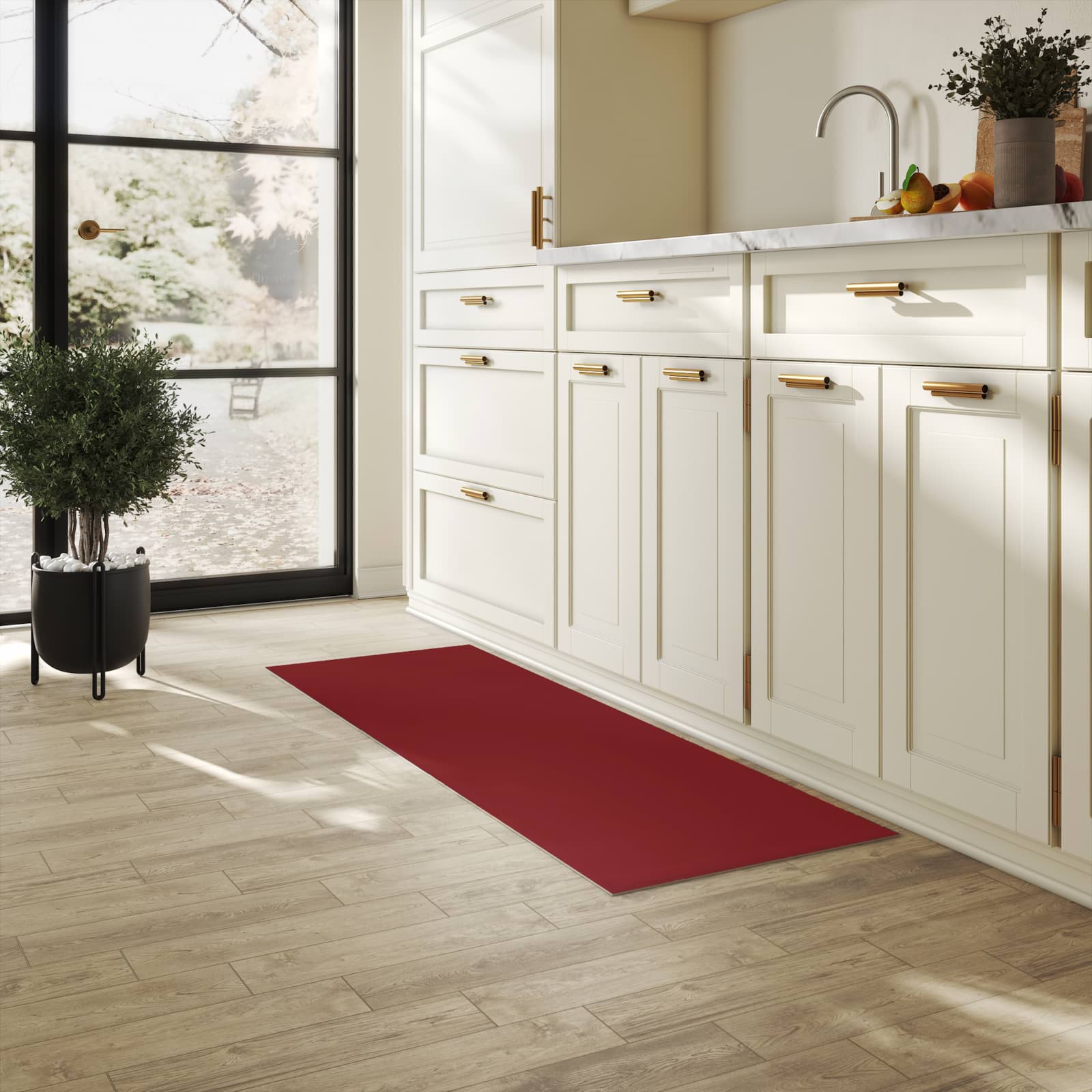 Langlebiger Küchenteppich mit Motiv Weinroter Hintergrund I in heller Küche