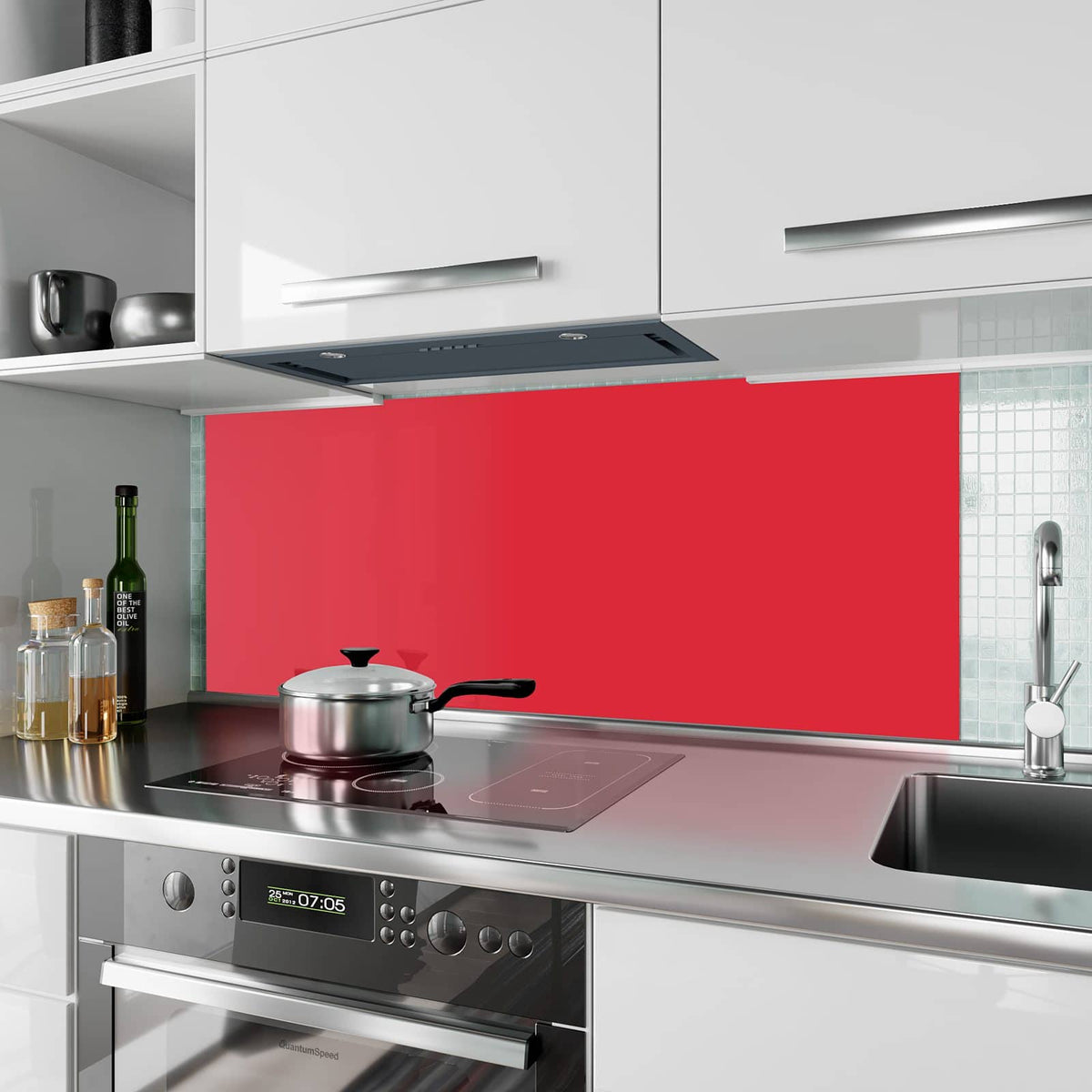 Küchenrückwand aus Glas Pinkroter Hintergrund im Hochformat als Spritzschutz hinter dem Kochfeld, über dem Fliesenspiegel montiert