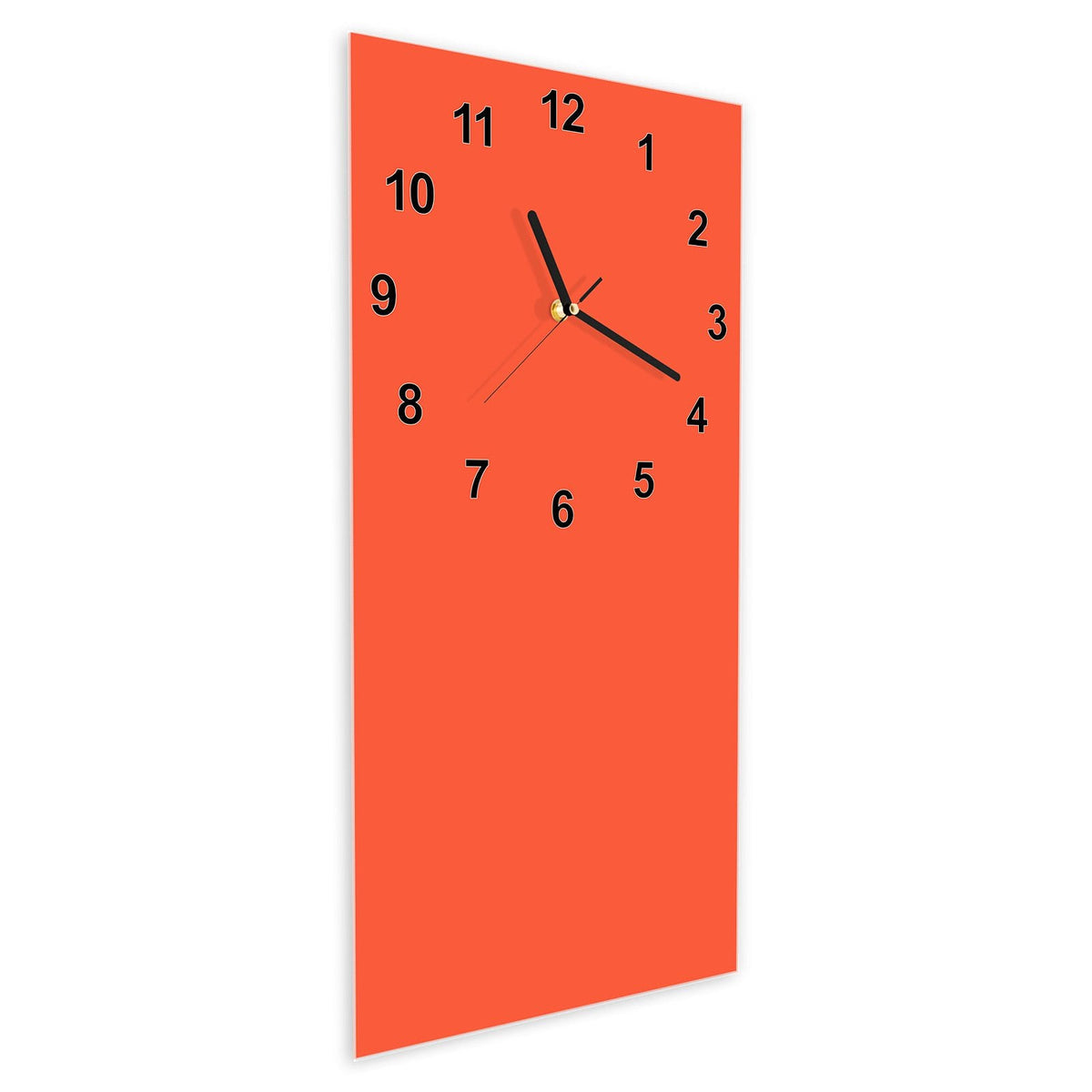 Wanduhr aus Glas im Hochformat Rotoranger Hintergrund schräg von der Seite, 4 mm starkes Glas