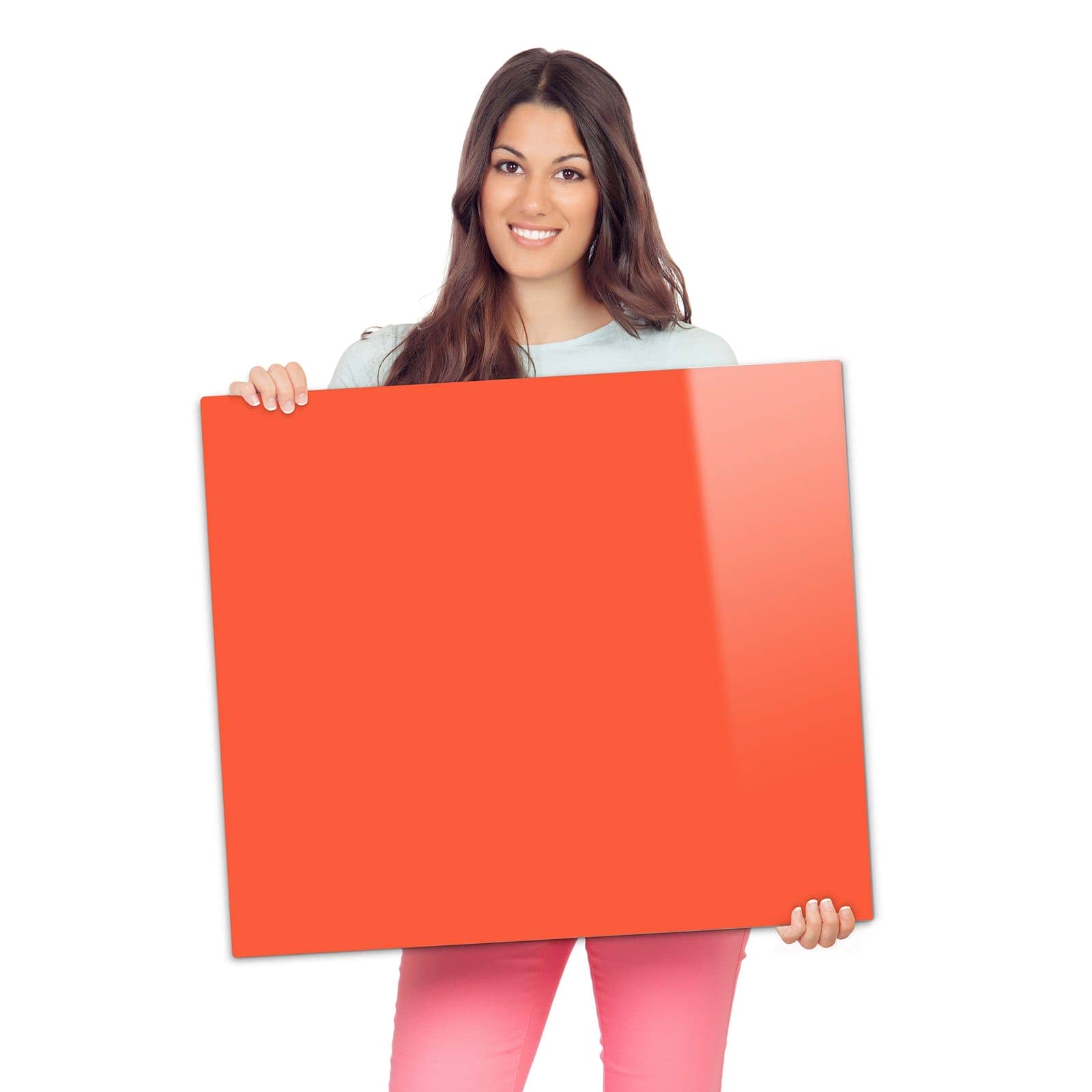Abdeckplatte für Induktionsherd mit Rot-Oranger Hintergrund-Motiv wird zur Größendarstellung gehalten