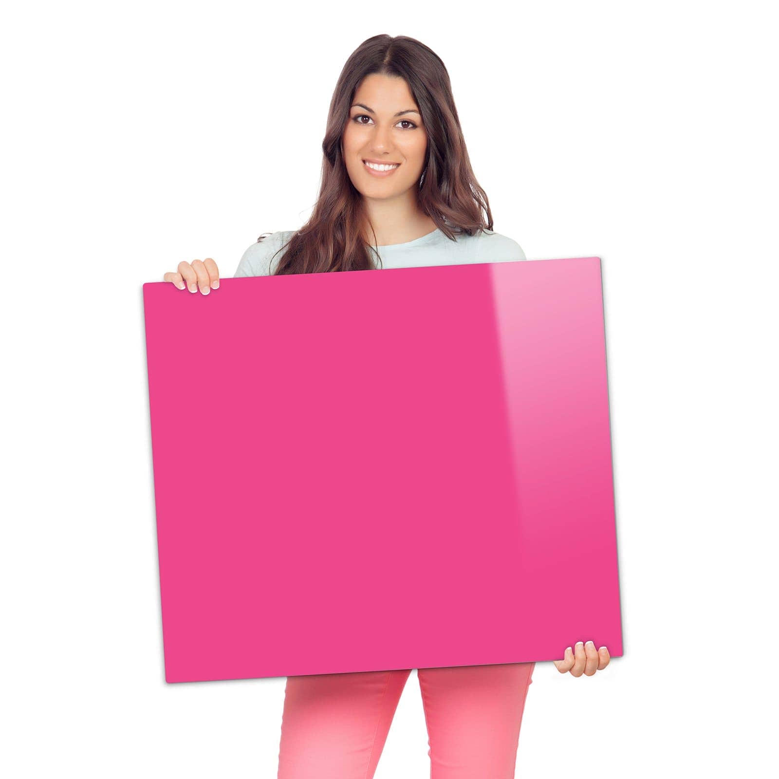 Glasplatte für Herd mit Pinker Hintergrund-Motiv wird zur Größendarstellung gehalten