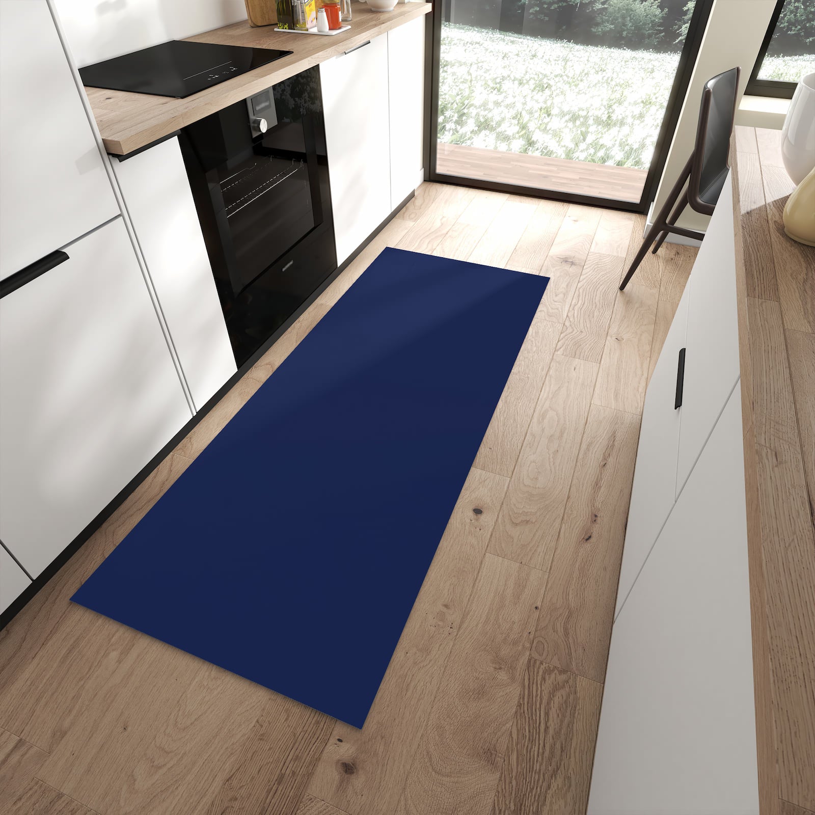 Komfortabler Bodenläufer-Teppich mit Motiv Marineblauer Hintergrund II in moderner Küche