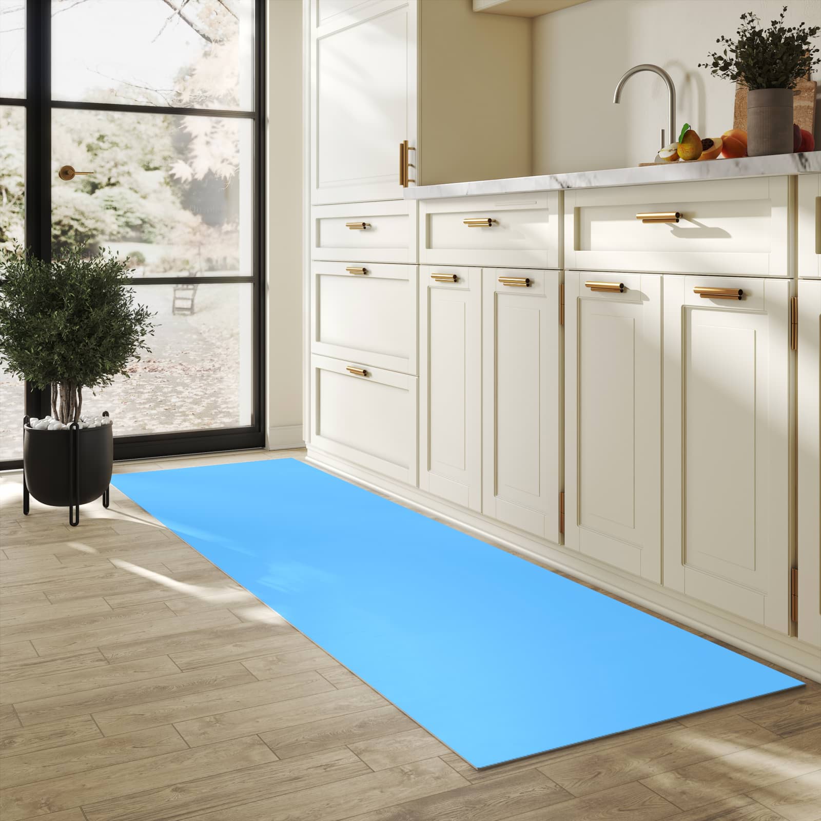 Strapazierfähiger Teppich für Esstisch mit Motiv Himmelblauer Hintergrund in heller Küche