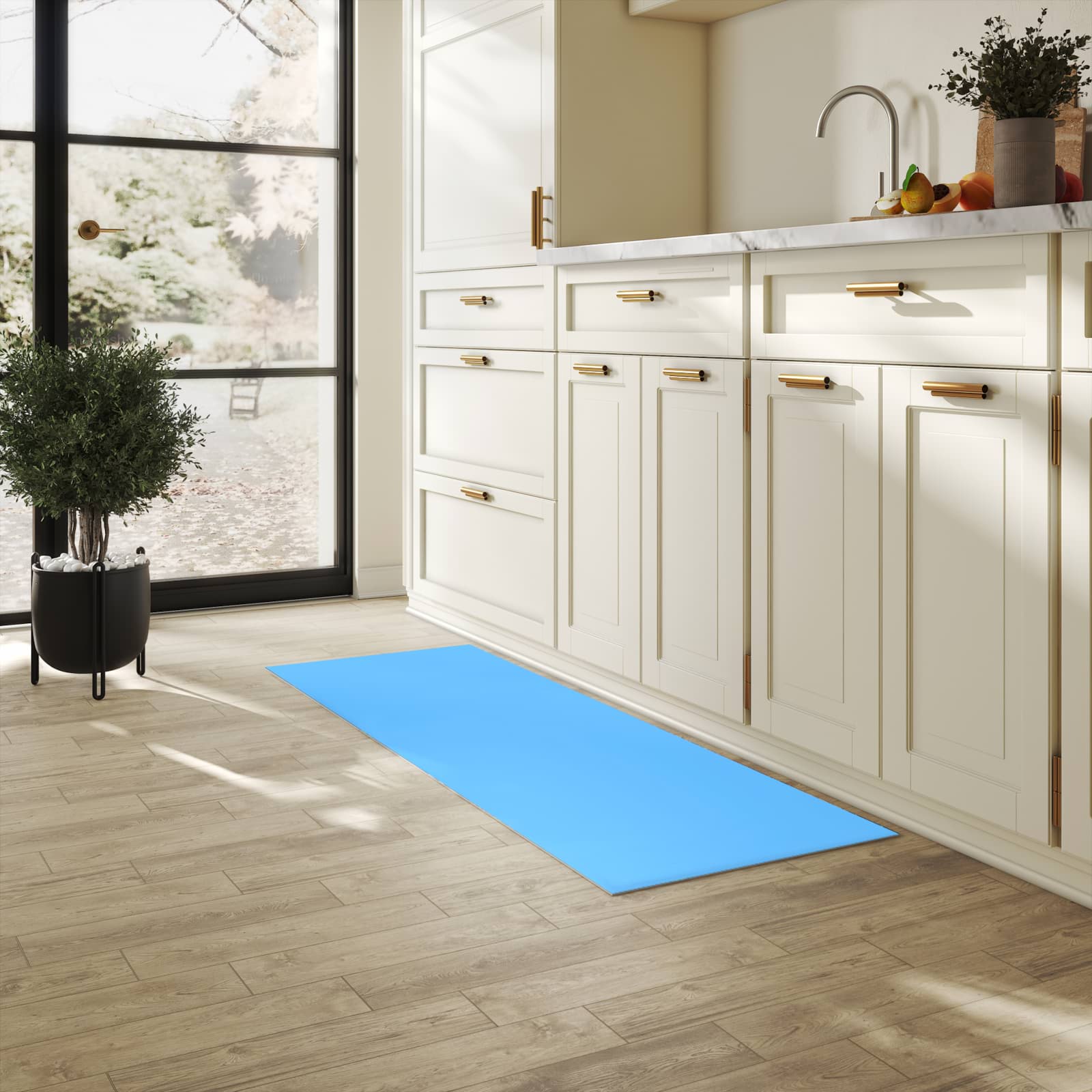 Flacher Küchenläufer mit Motiv Himmelblauer Hintergrund in heller Küche für lange Teppiche
