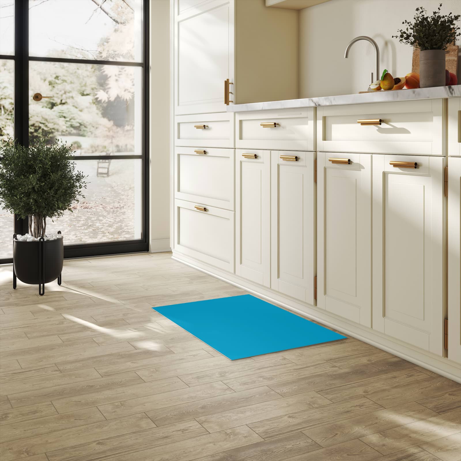 Geräuschdämpfender Küchenläufer mit Motiv Türkiser Hintergrund I in heller Küche