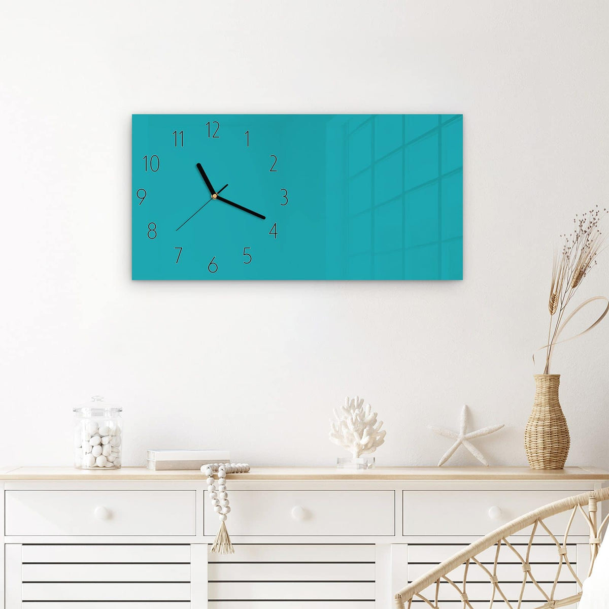 Wanduhr Türkiser Hintergrund II aus Glas – Querformat 60 × 30 cm – Einfarbiges Türkis ohne Ablenkung