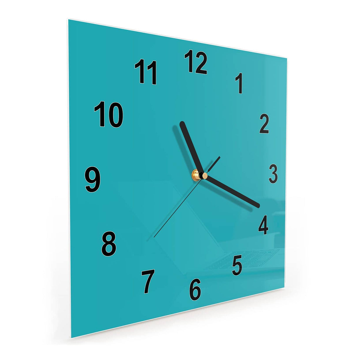 Quadratische Wanduhr aus Glas Lagunentürkis schräg von der Seite, 4 mm starkes Glas