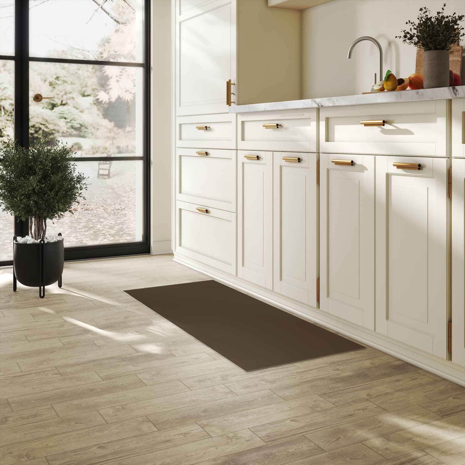 Küchenläufer mit dunkelbraunem Hintergrund in der Küche, schützt den Boden