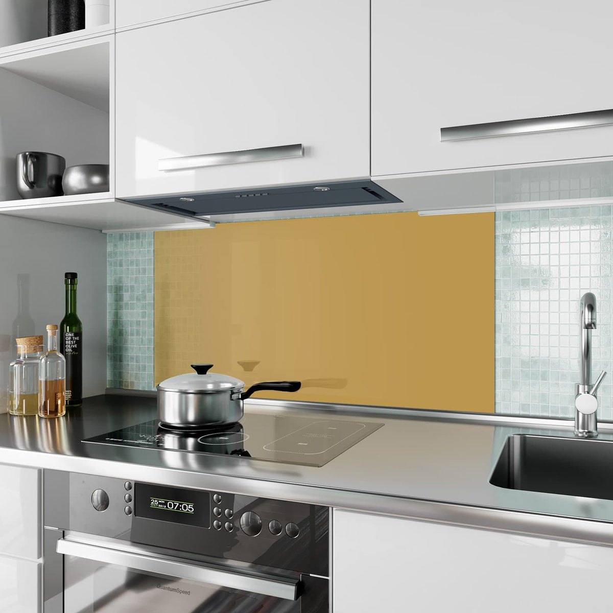 Küchenrückwand aus Glas Khakibrauner Hintergrund im Hochformat als Spritzschutz hinter dem Kochfeld, über dem Fliesenspiegel montiert