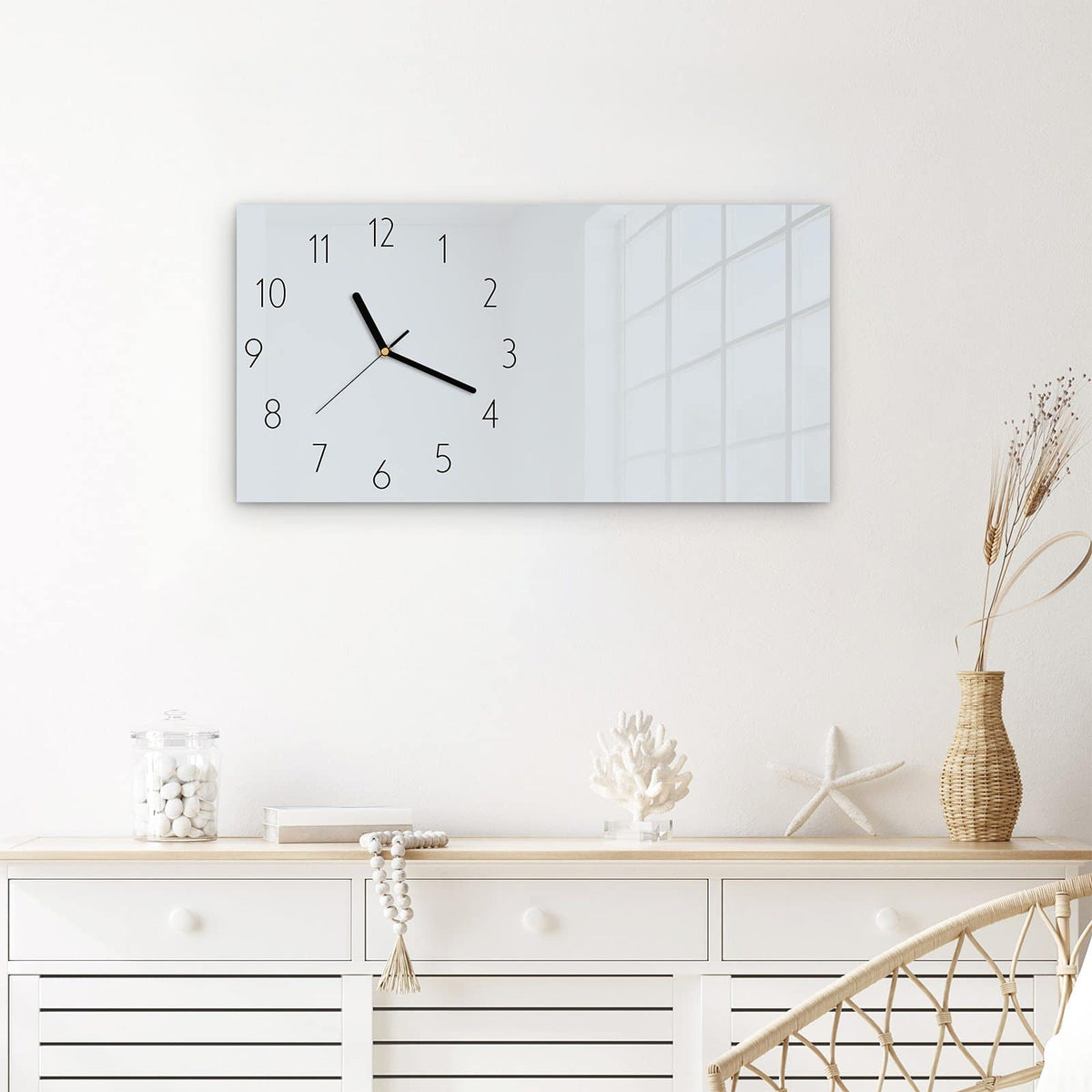 Wanduhr Hellgrauer Hintergrund aus Glas – Querformat 60 × 30 cm – Helles Grau als leichte Fläche