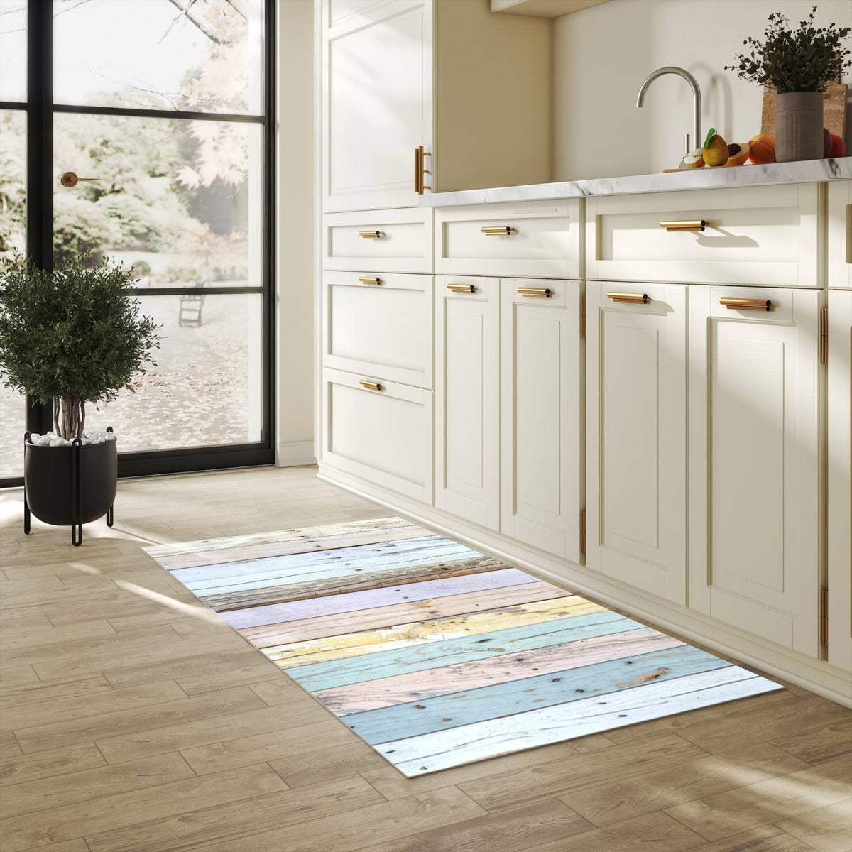 UV-beständiger Küchenteppich mit Motiv Bunte Holzplanken in heller Küche