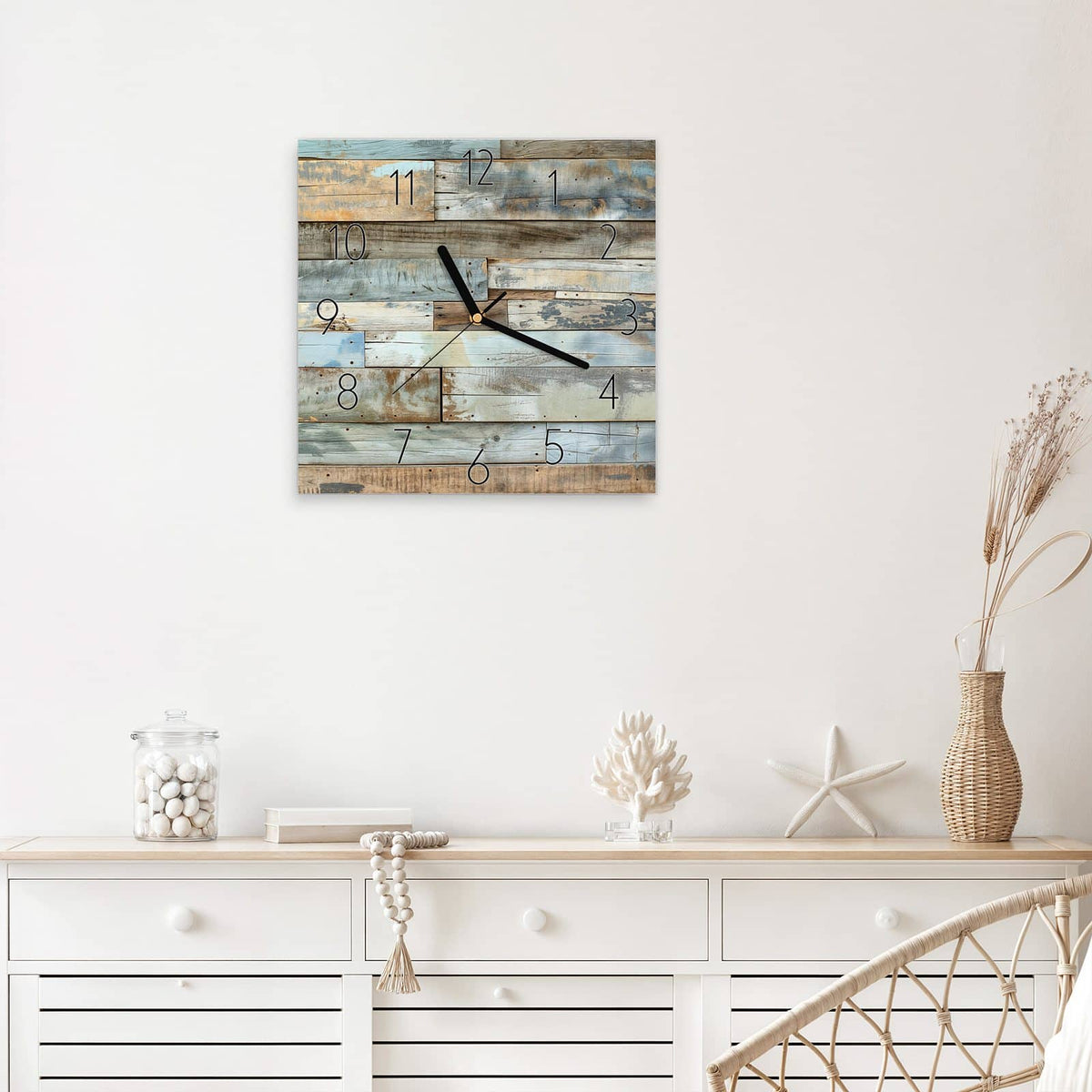 Wanduhr Holz in Blau und Braun aus Glas – Quadratisch 30 × 30 cm – Verwitterte Bretter in Blau und Braun