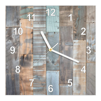 Wanduhr Quadratisch mit dem Motiv Patchwork aus Altholz