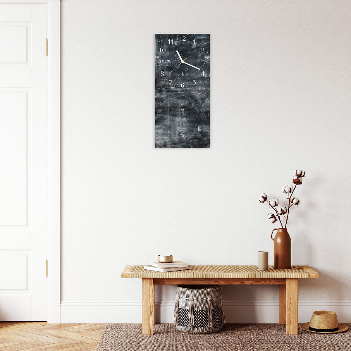 Moderne Wanduhr aus Glas mit Farbtiefe – Wanduhr Abstrakte Strukturen aus Glas – Hochformat 30 × 60 cm