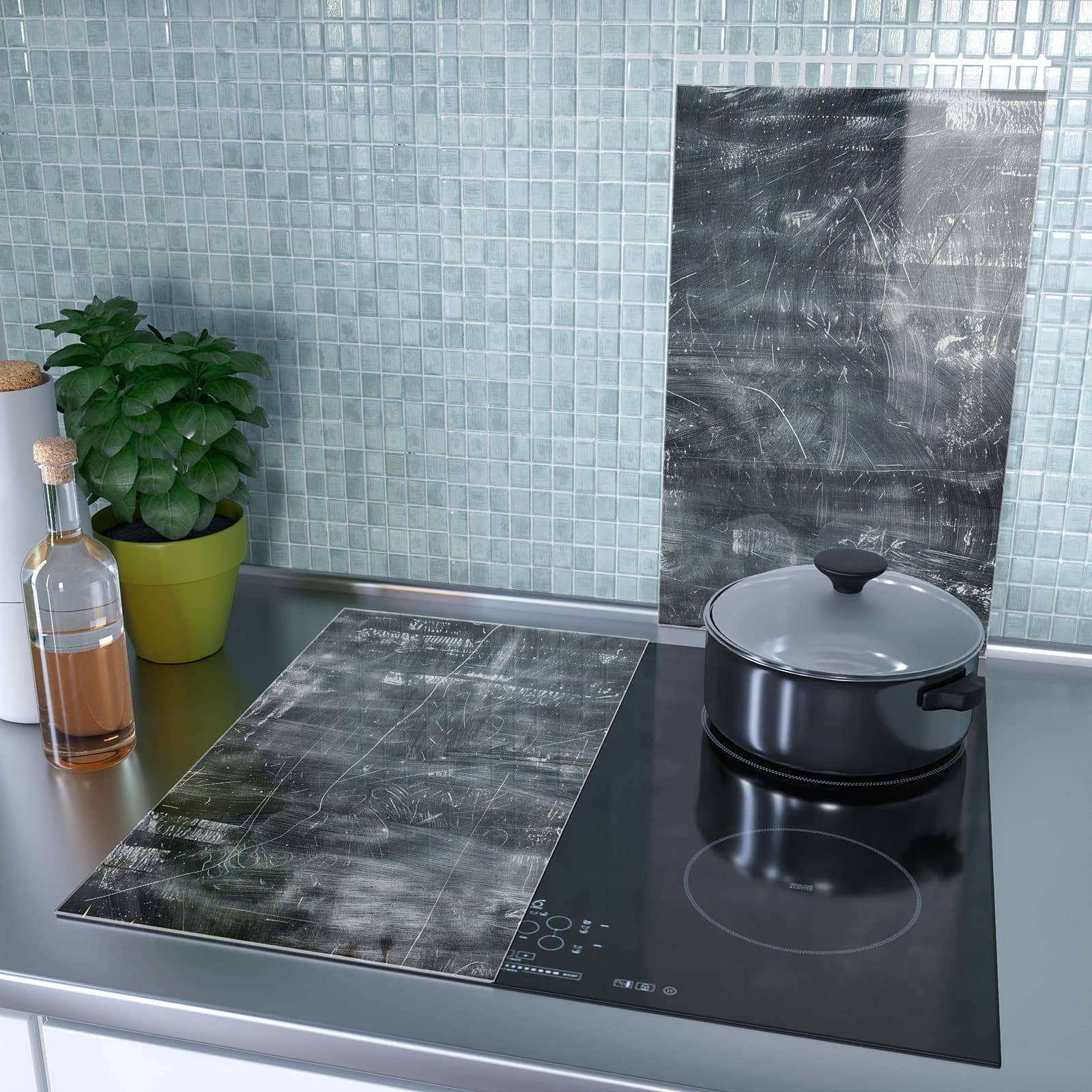 2-teilige Herdabdeckplatte mit Abstrakte Strukturen-Motiv als Spritzschutz hinter dem Kochfeld